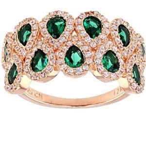 Bella Luce Emerald & White Diamond Simulants Ring
